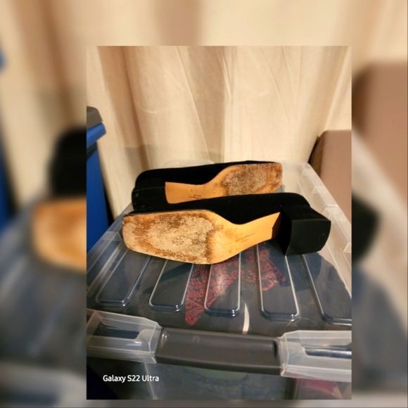 Ferragamo Suede Chunky Heels - Picture 2 of 9